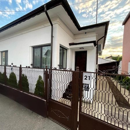 Premier Rooms Ploieşti Exterior foto